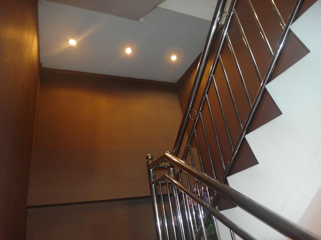 Dragon Inn Miri Exterior foto