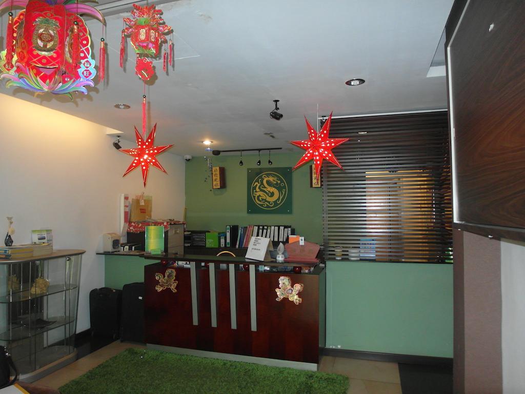 Dragon Inn Miri Exterior foto