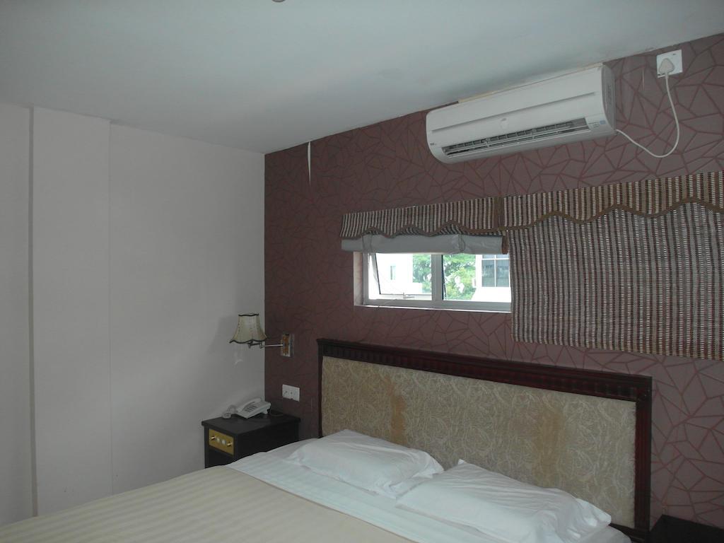Dragon Inn Miri Quarto foto